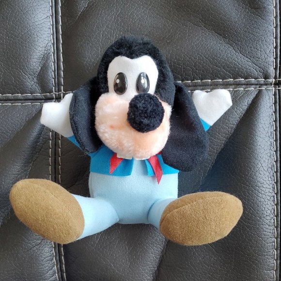 Goofy Mickeys Christmas Carol 6" Plush Stuffed Animal Disney Vintage 1984 - Picture 1 of 10